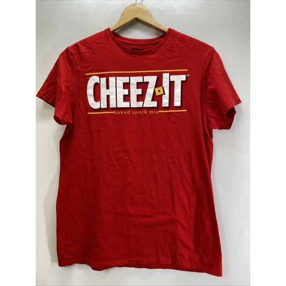 Cheez-It Crackers Red Short Sleeve T-shirt Men’s Medium 38-40 - Picture 1 of 6